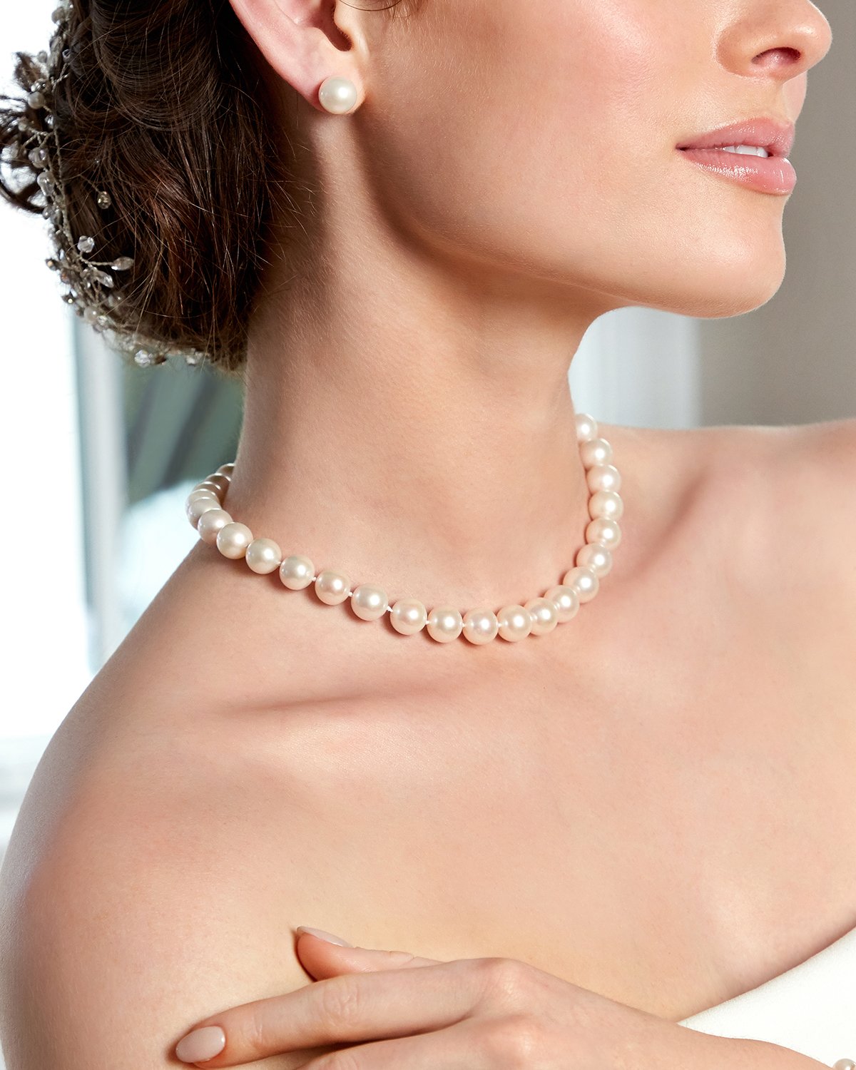 White Freshwater Pearl Necklace with AAA Quality