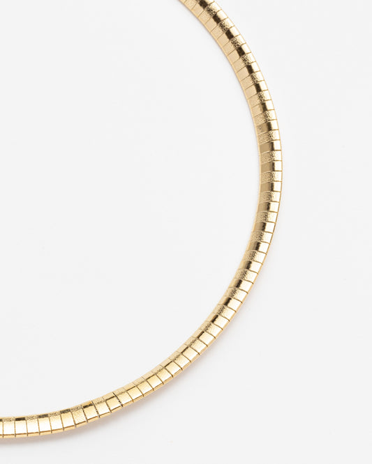 Elegant Golden Mirage Chain Necklace