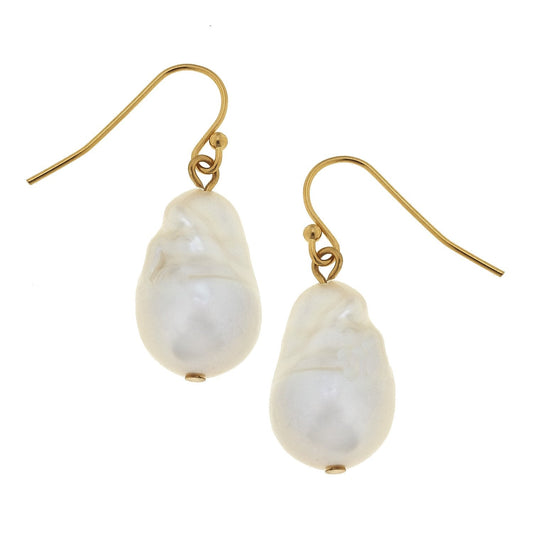 Elegant Baroque Pearl Drop Earrings Design