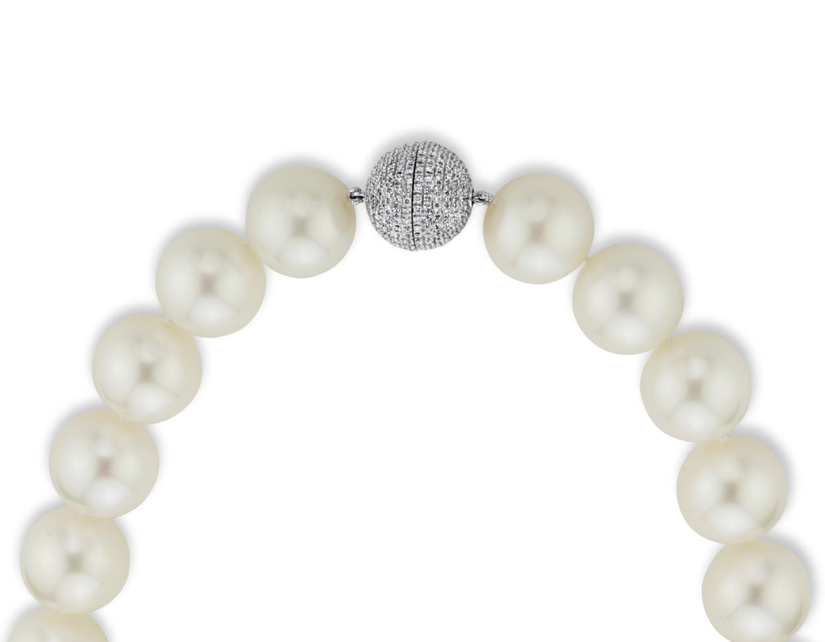 South Sea Pearl Necklace in White 17 to 18 Millimeters