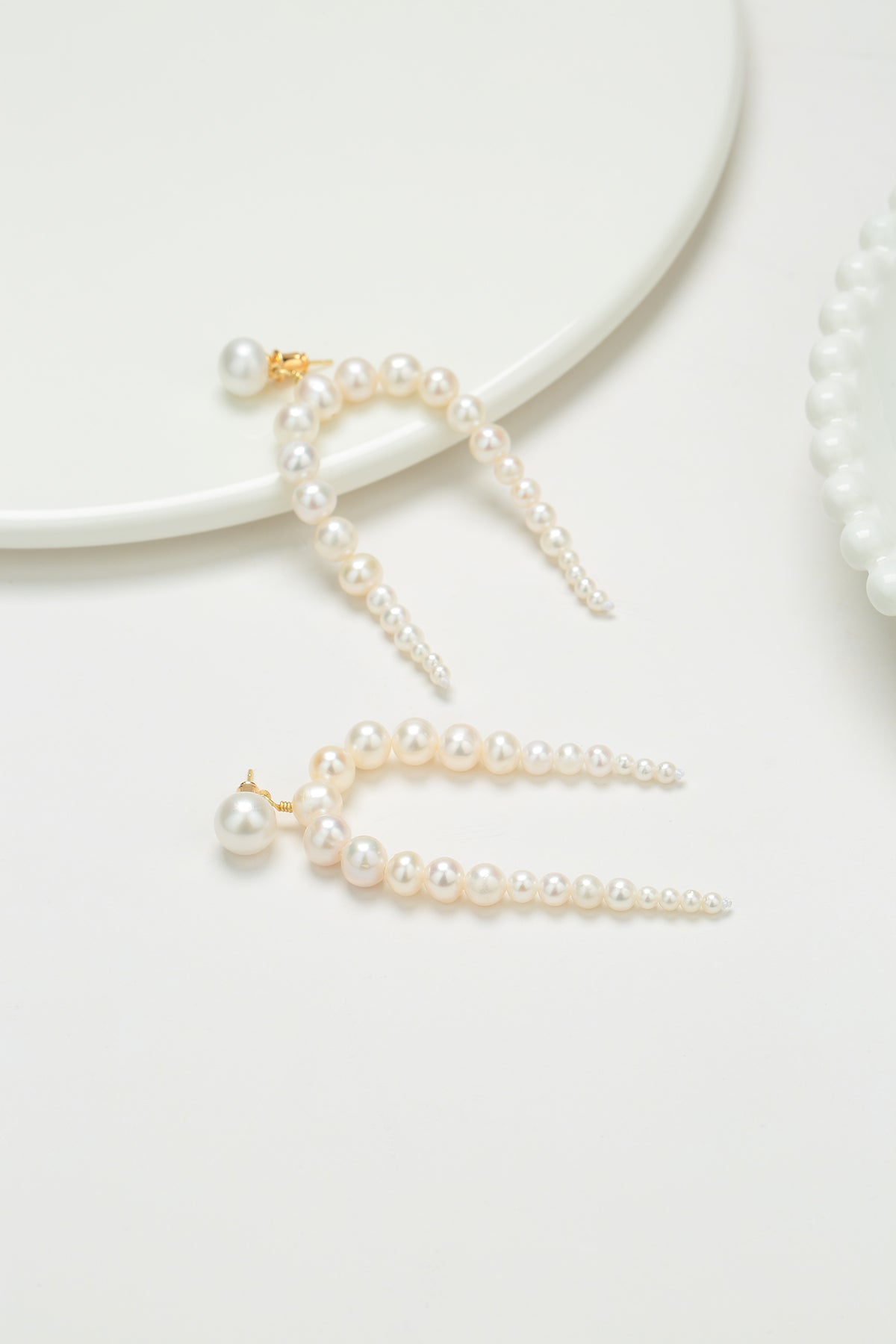 Freshwater Pearl Drop Earrings in Dynamic Style