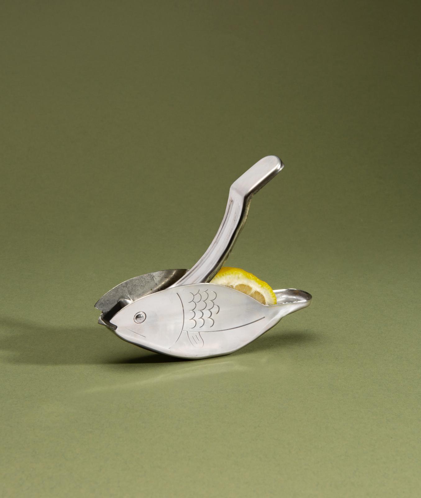 Fish Shaped Lemon Squeezer for Juicing