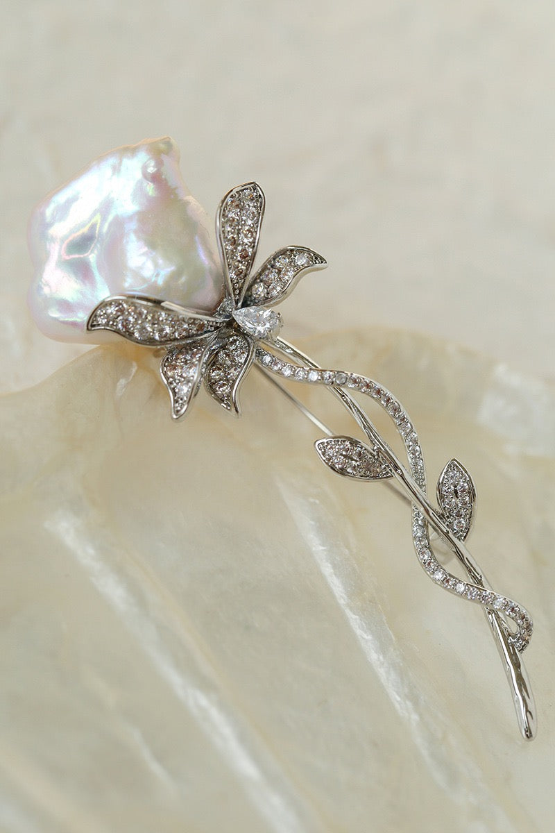 Flower Baroque Pearl Brooch