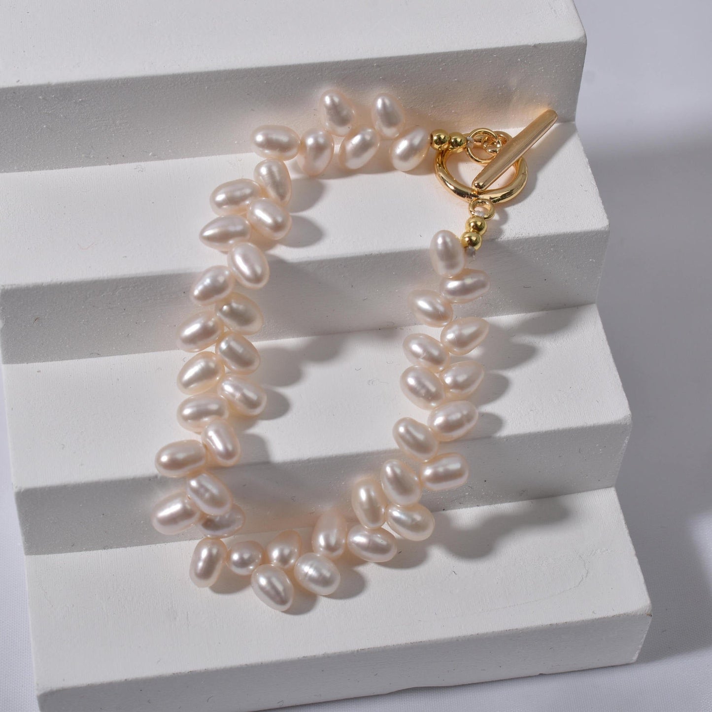 Freshwater Pearl Bracelet with Leaf Design