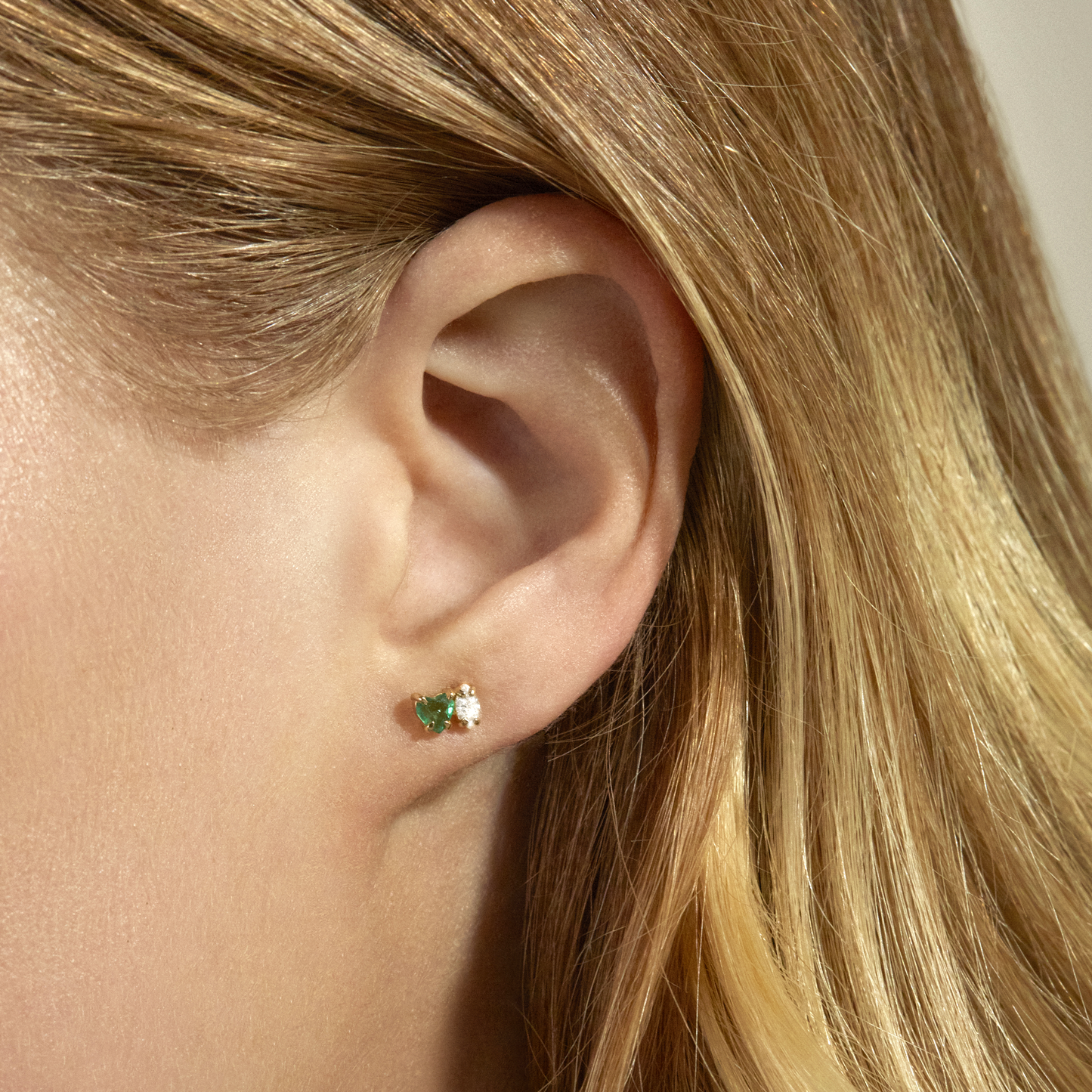 Emerald Stone Luxe Stud Earrings