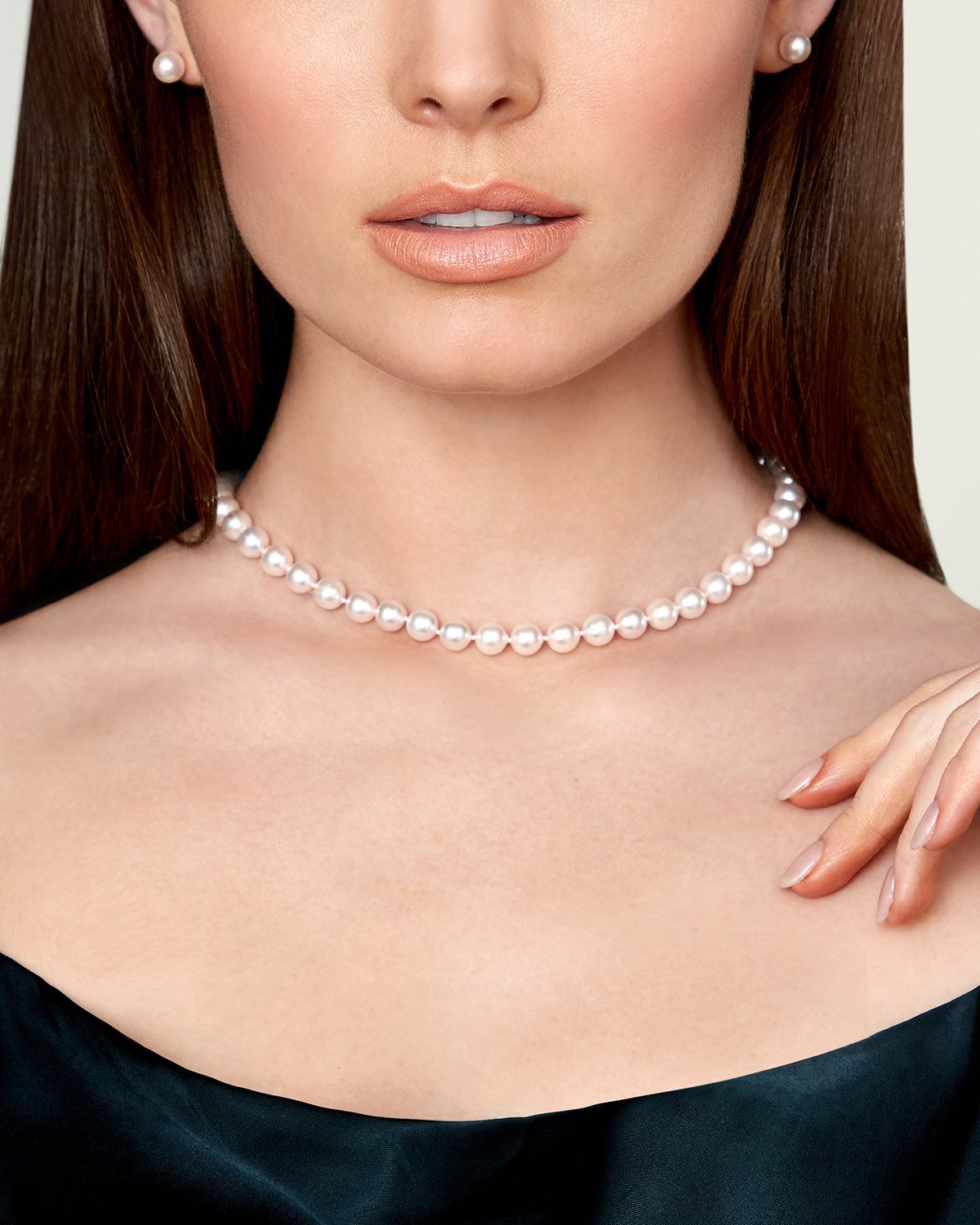 White Akoya Pearl Necklace in AAA Quality 2