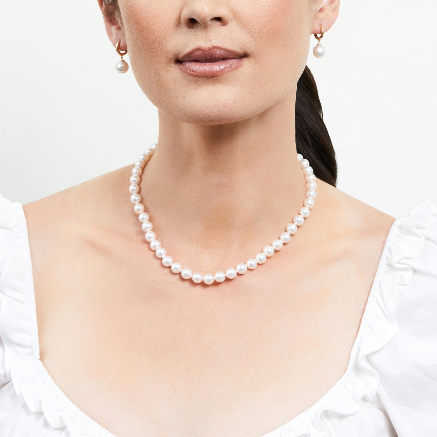 White Japanese Akoya Pearl Necklace 7.5 to 8.0 Millimeters