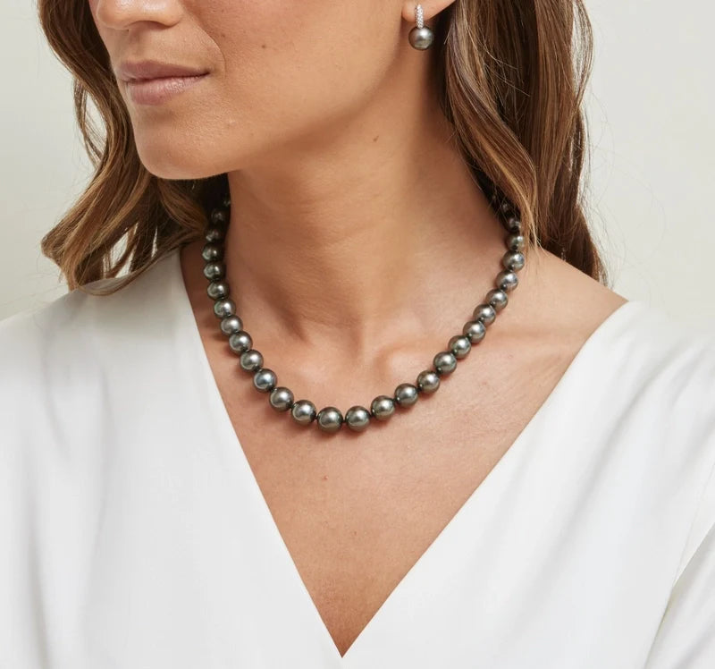 Tahitian Pearl Necklace in Black 9.0-11.0mm AAA Quality