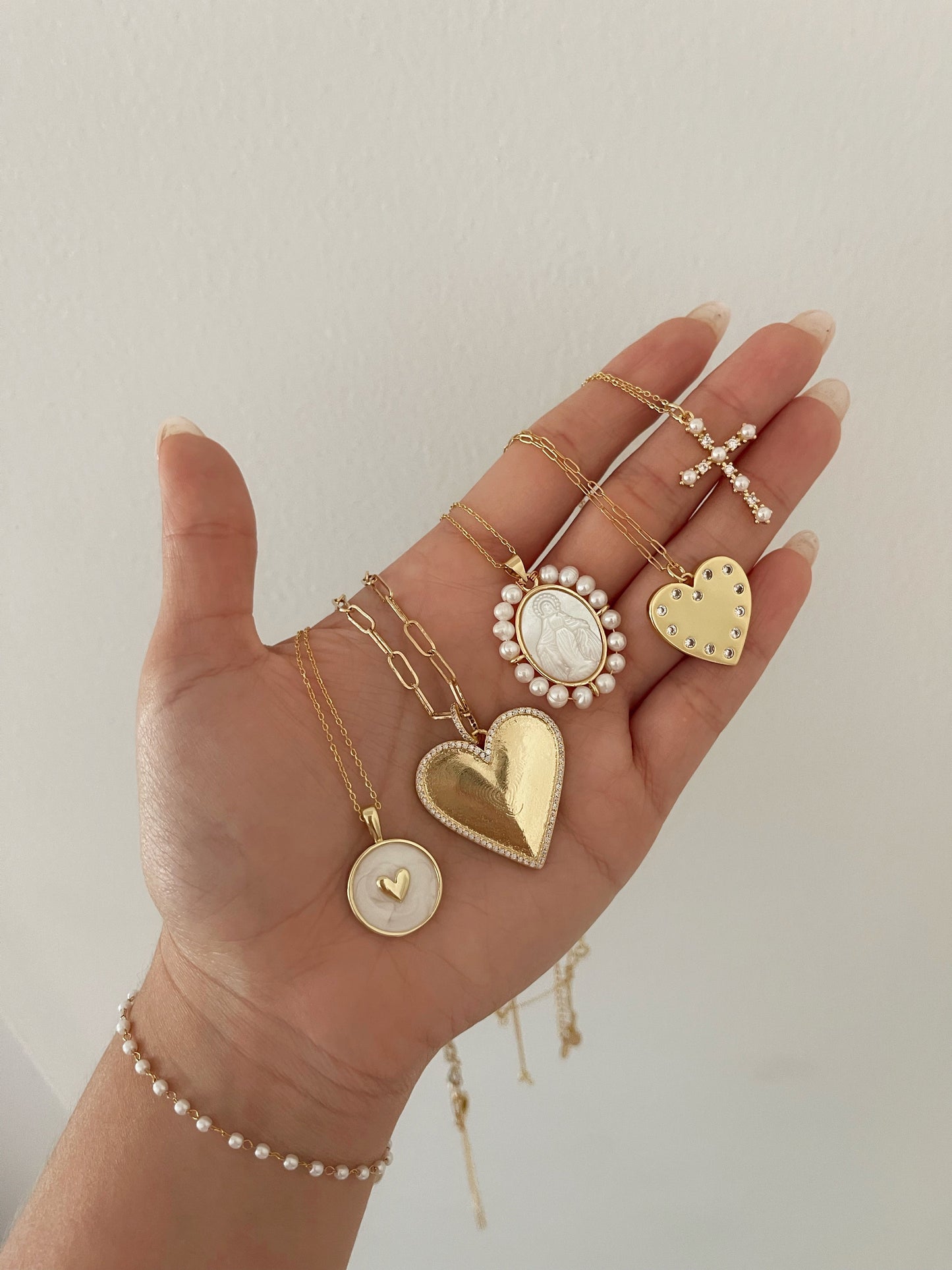 Golden Heart Clip Chain Accessory