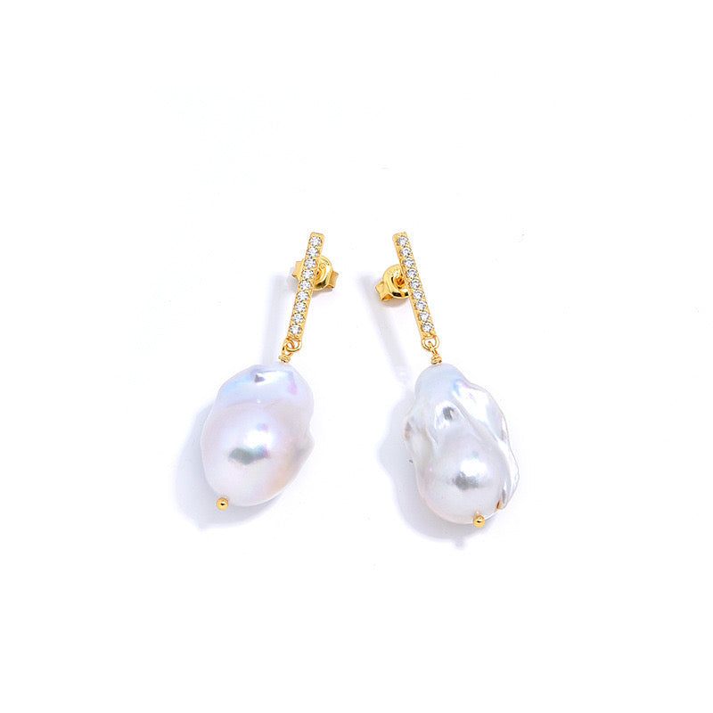 Baroque Pearl and Zirconia Chic Earrings