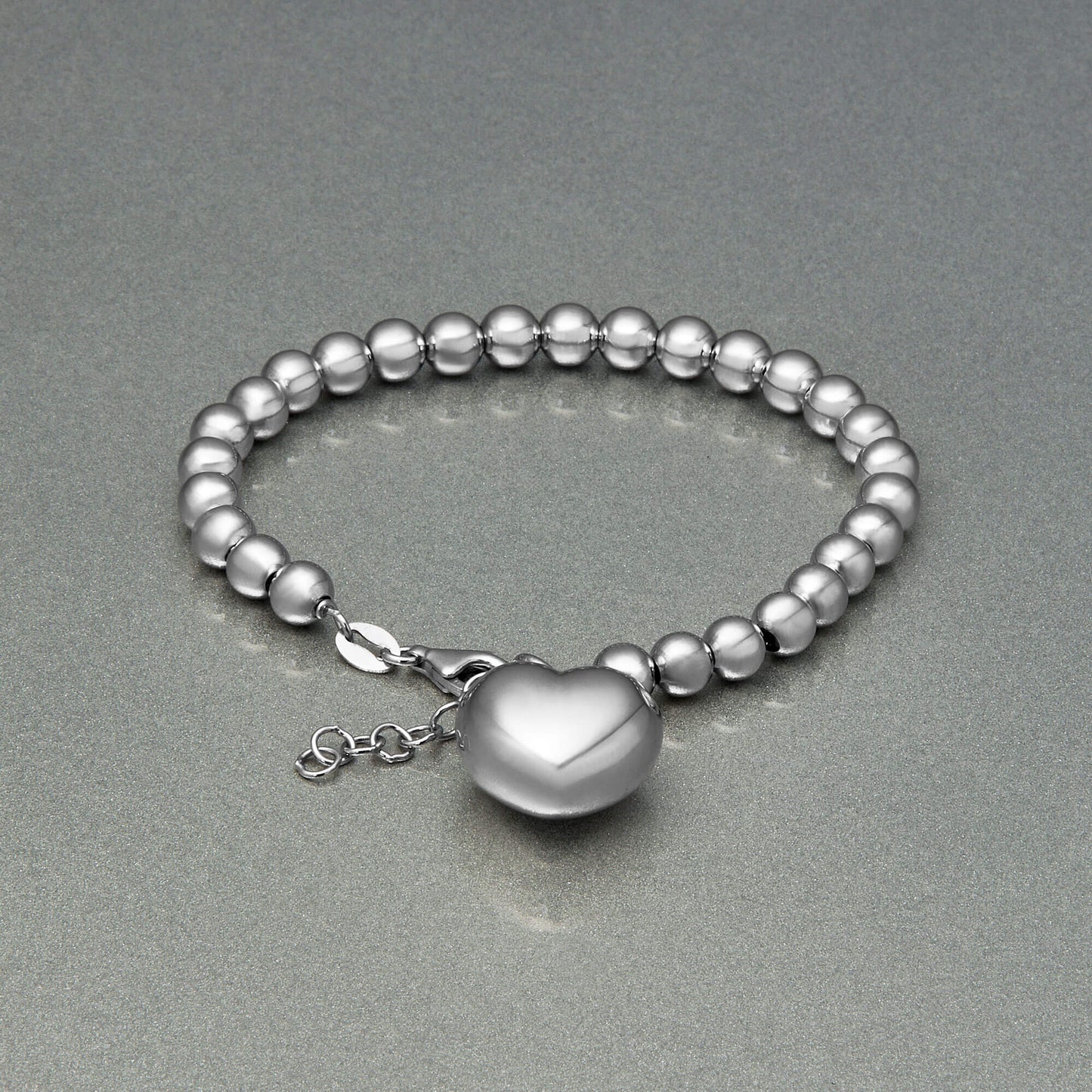 Puffed Bracelet in Heart Shape Design