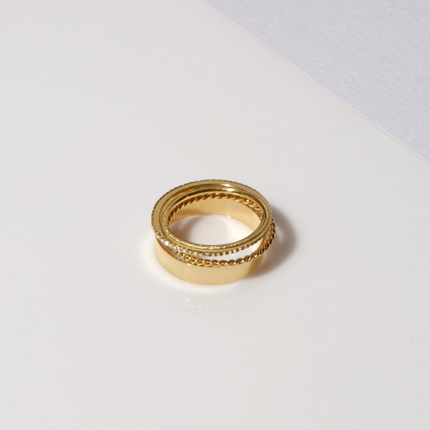 Gold Twist Design Ring for Stylish Look