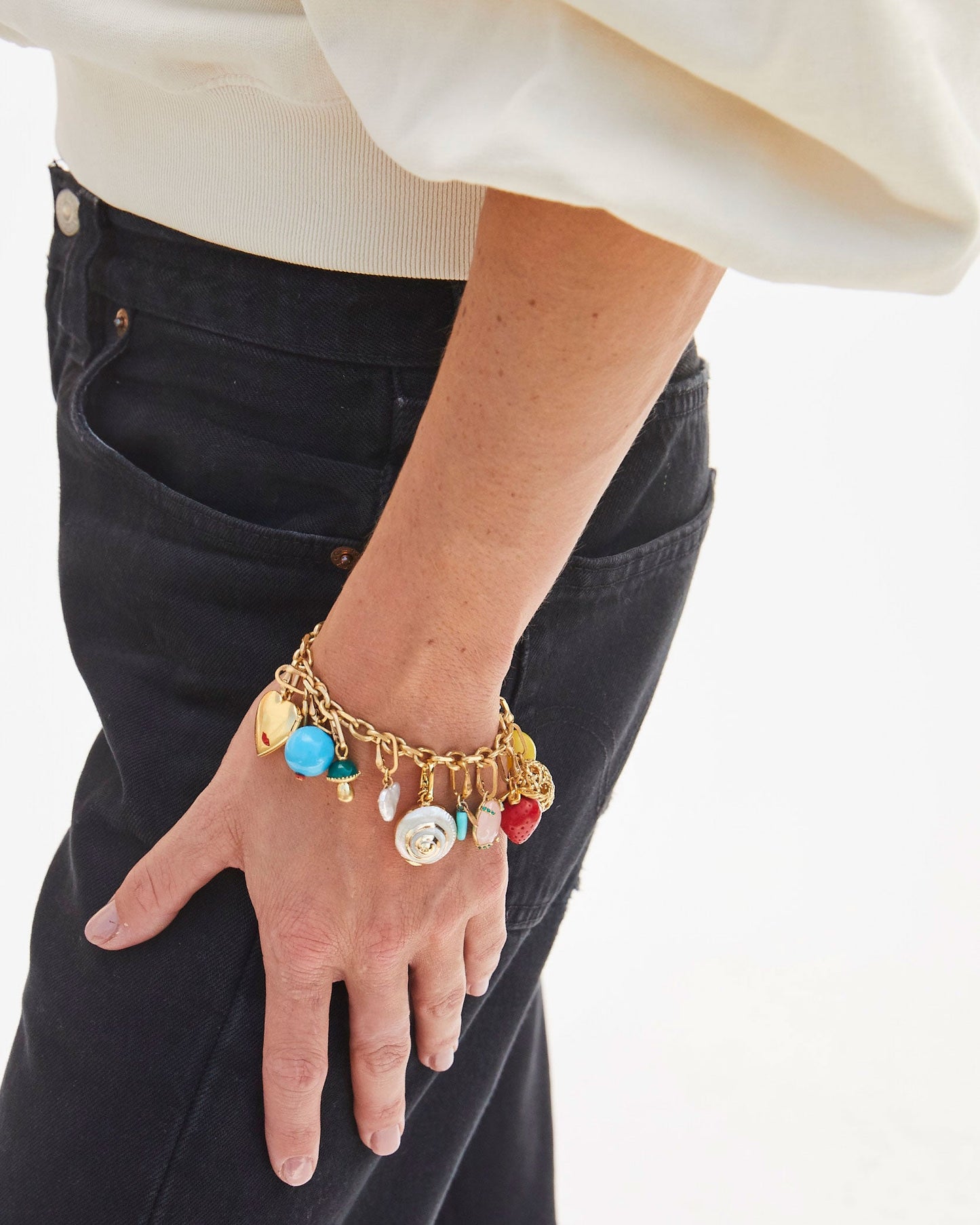 Stylish Charm Chain Bracelet for Everyday Wear 2