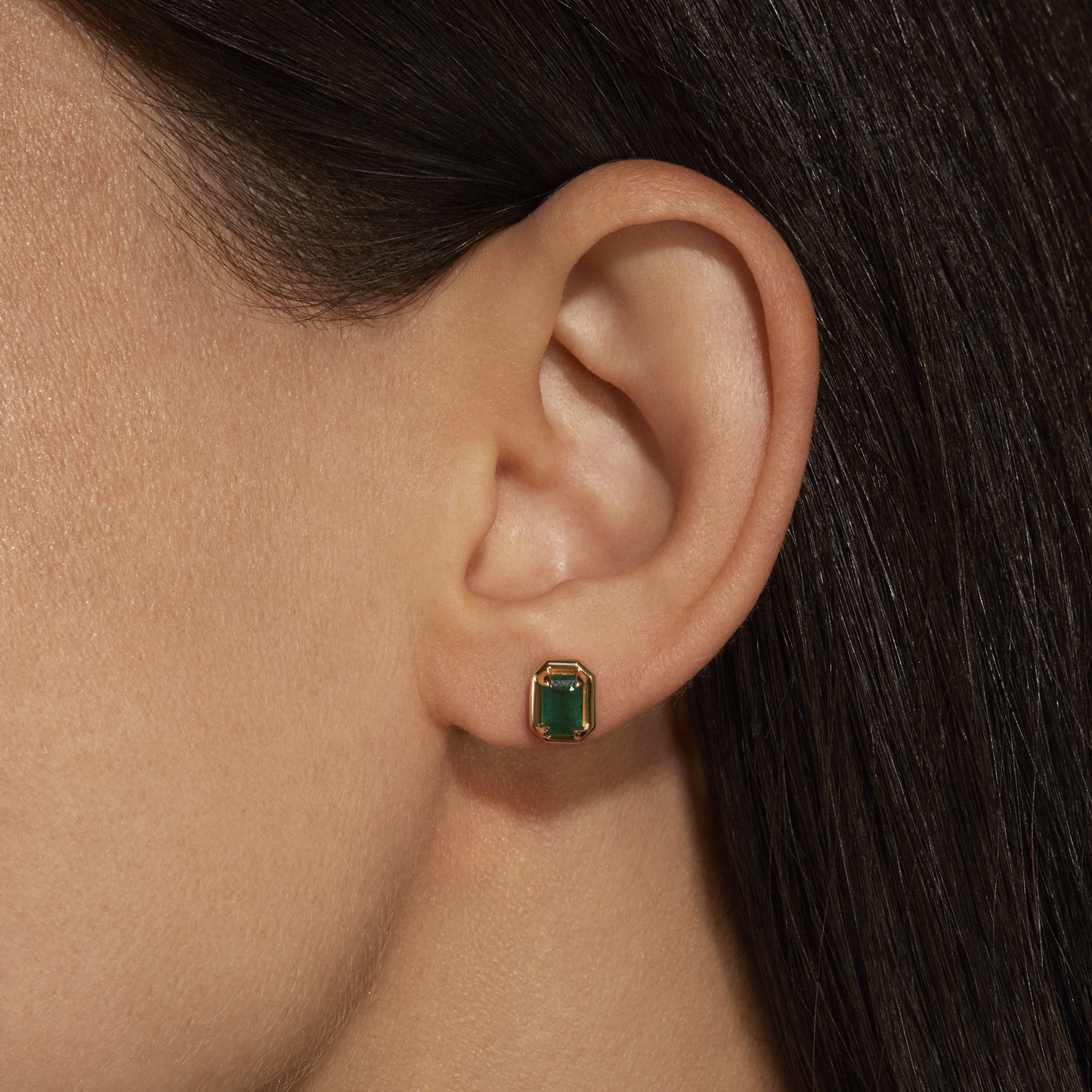 Emerald Stud Earrings with Bonbon Design