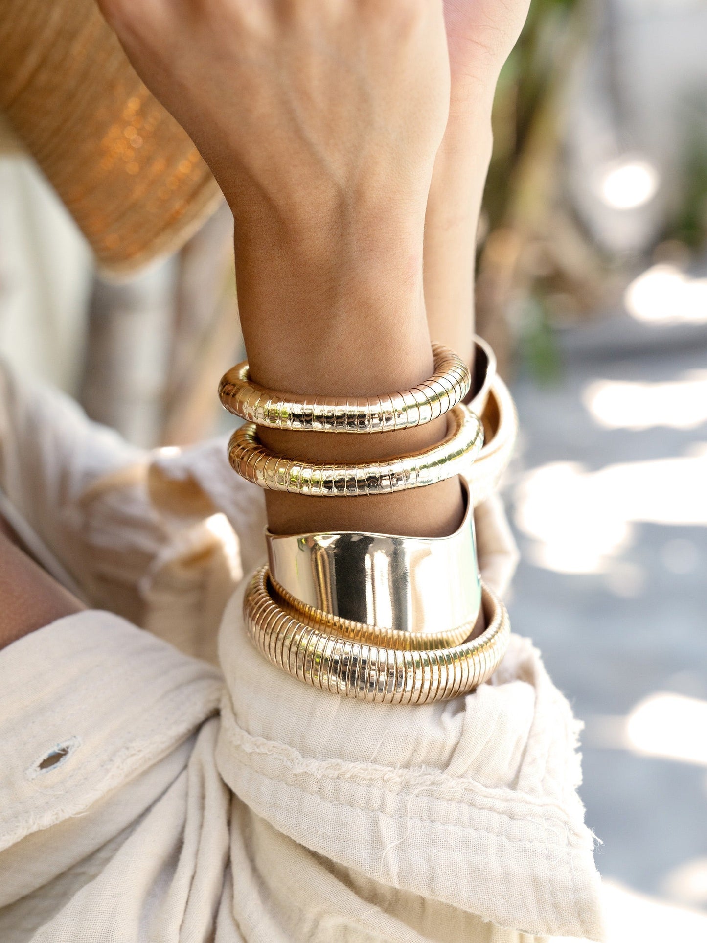 Gold Stretch Bracelet Set in Liquid Design