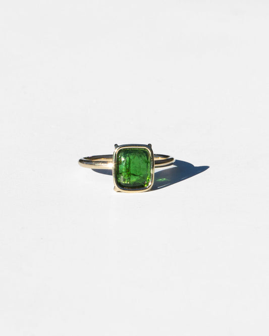 Green Tourmaline Sugarloaf Floating Ring in 14K Gold