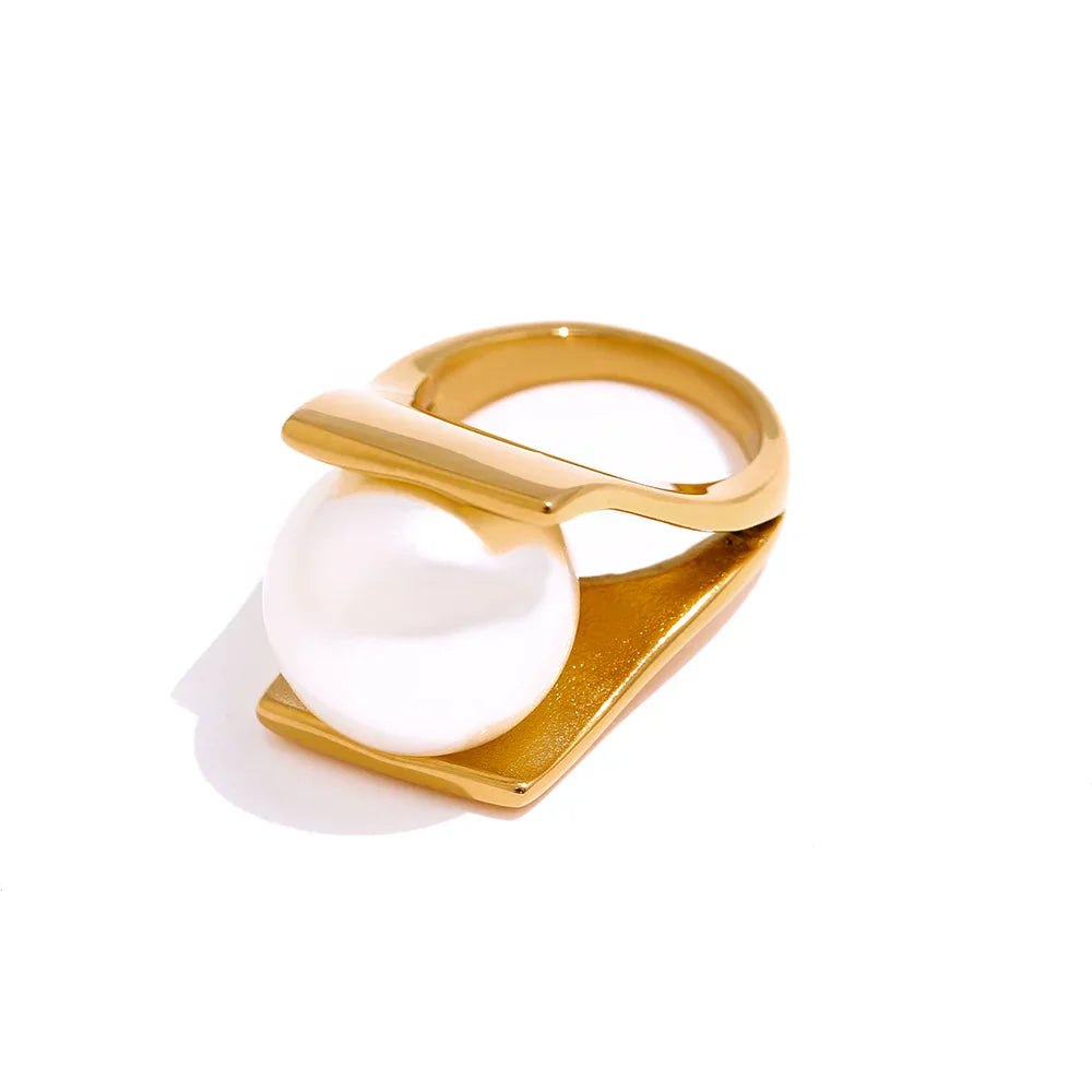 Stylish Simulated Pearl Statement Ring