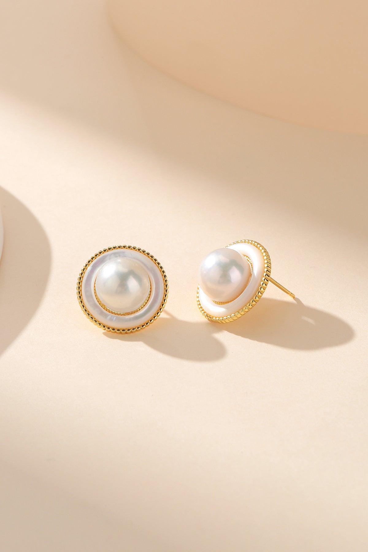 Freshwater Pearl Round Elysia Earrings 9-10mm