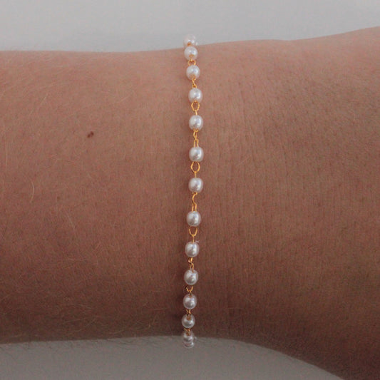 Elegant Pearl Bracelet for Women 1