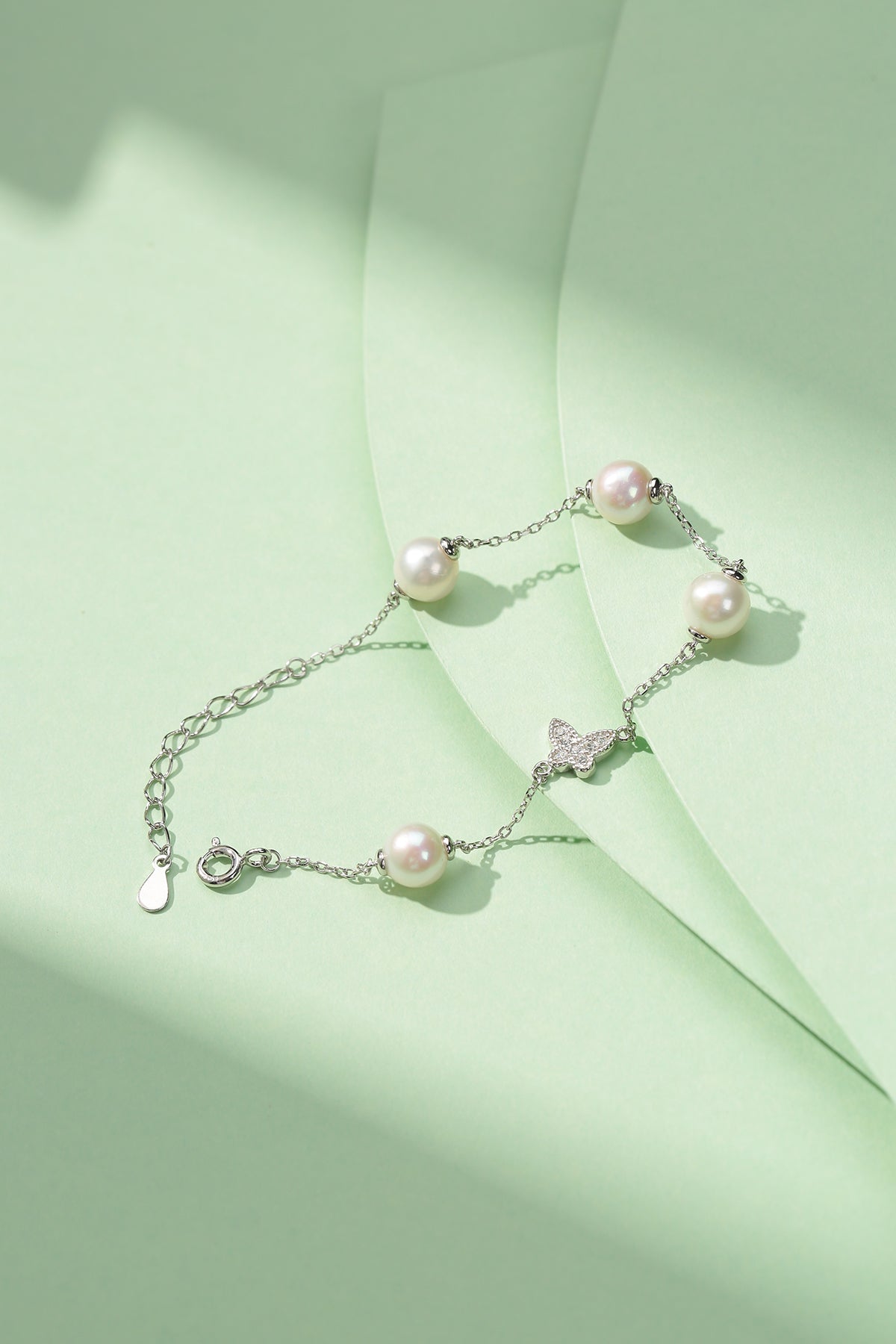 Freshwater Pearl Butterfly Design Bracelet 6-7mm