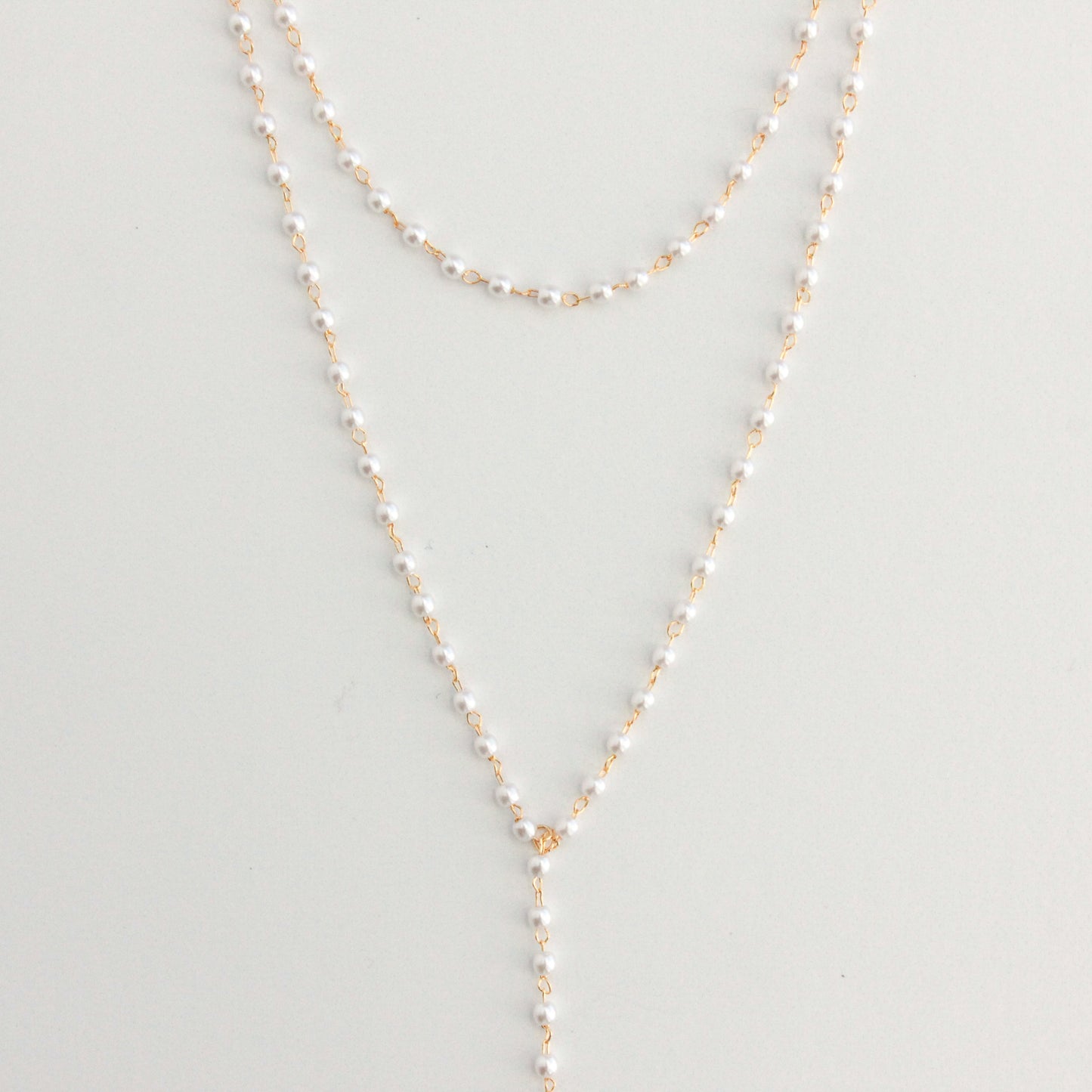 Elegant Pearl Jewelry Set in Classic Style