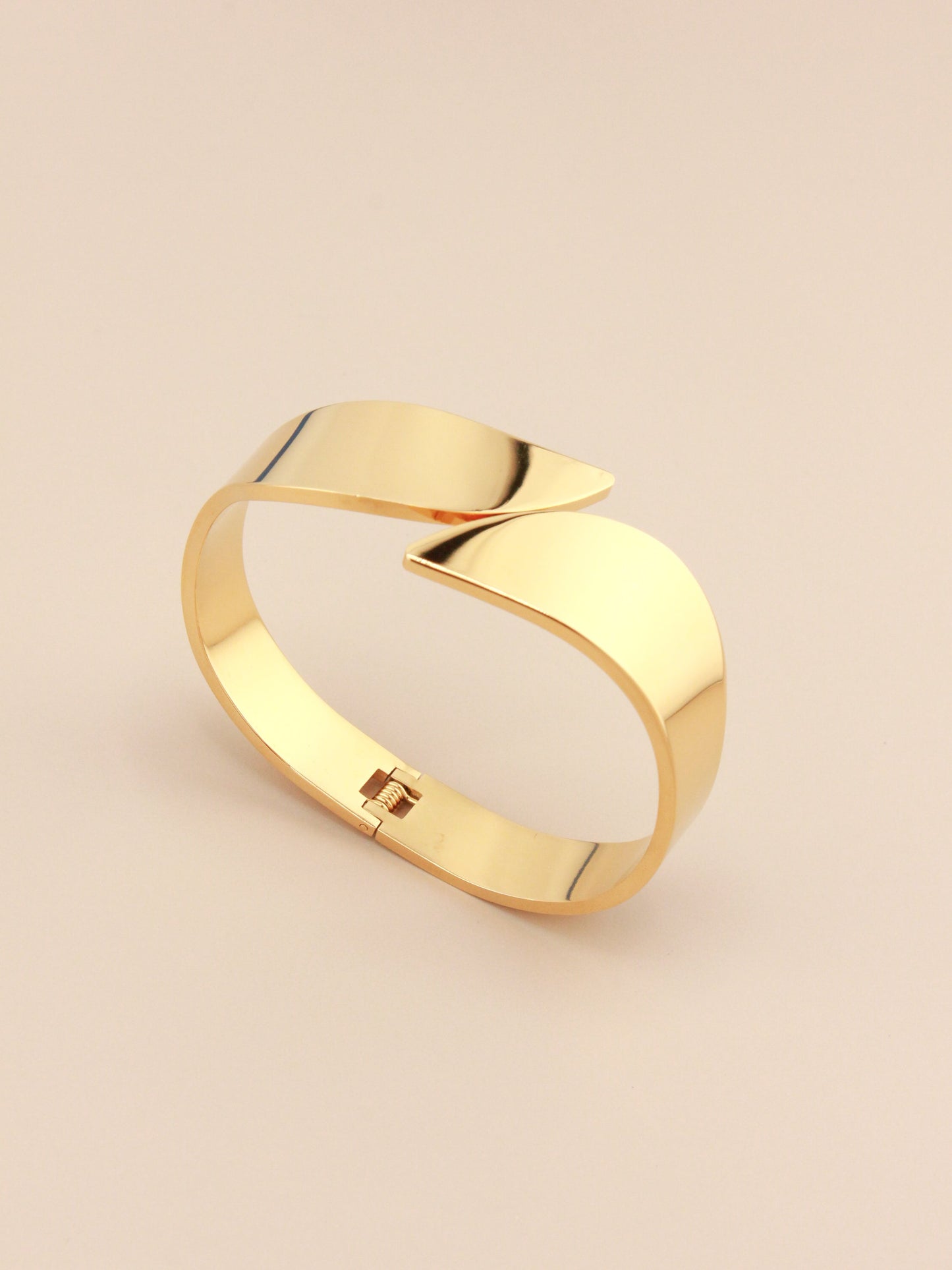 Geometric Wrap Style Bangle Bracelet