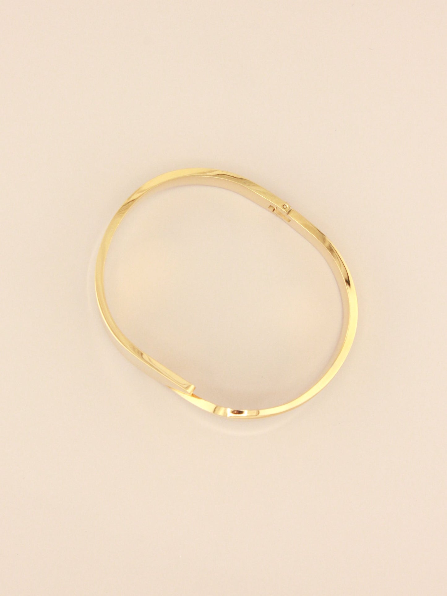 Geometric Wrap Style Bangle Bracelet