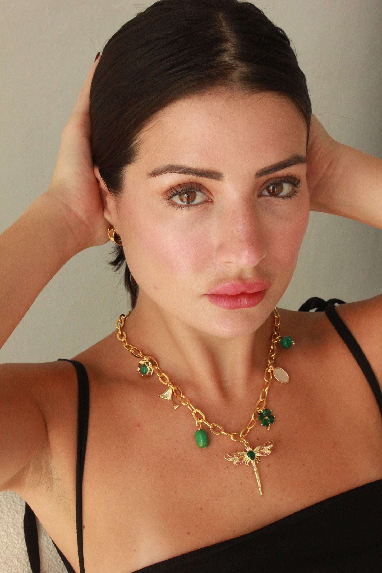 Emerald Charm Necklace for Stylish Wear