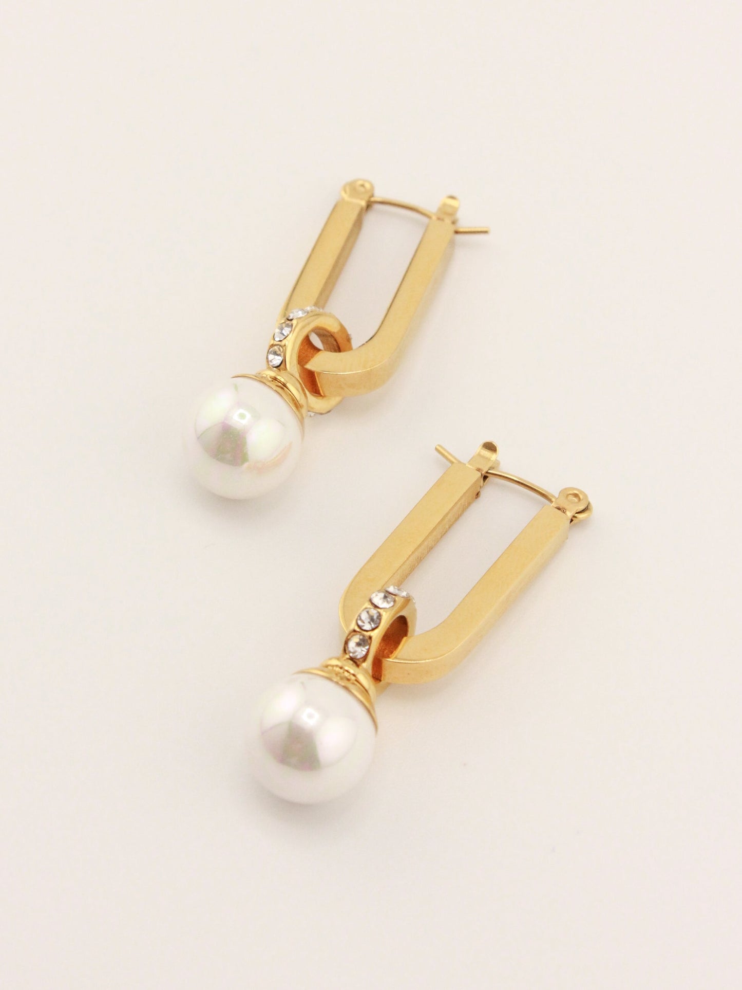 Elegant Modern Pearl Drop Earrings