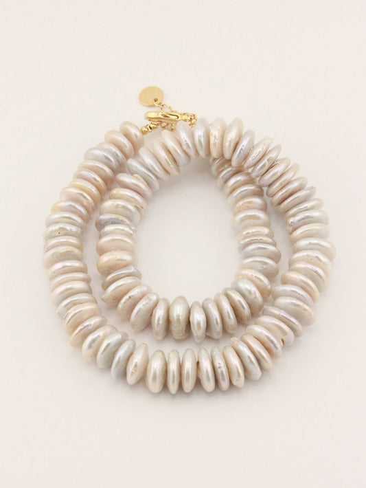 Elegant Halo Design Pearl Jewelry Piece