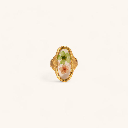 Gold Ring with Eternal Flower Design