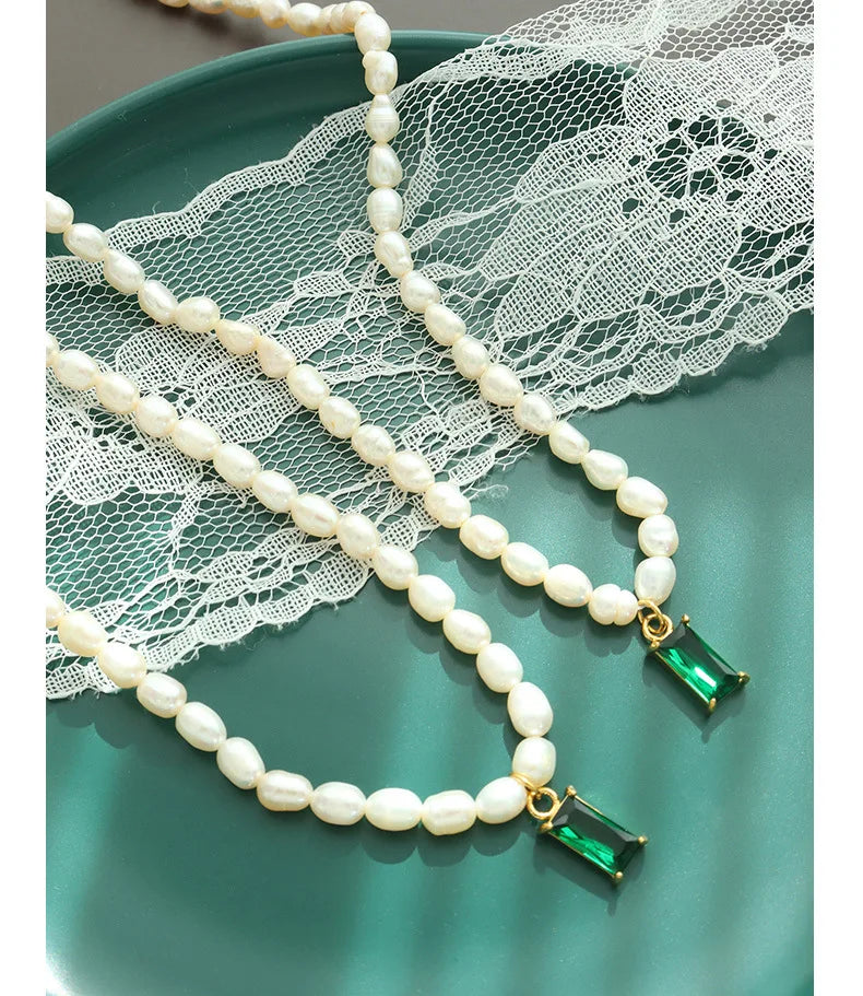 Vintage Green Crystal and Pearl Necklace