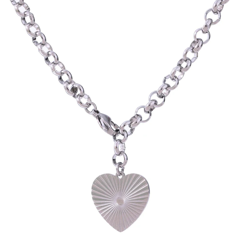 Rose Heart Necklace in Elegant Design