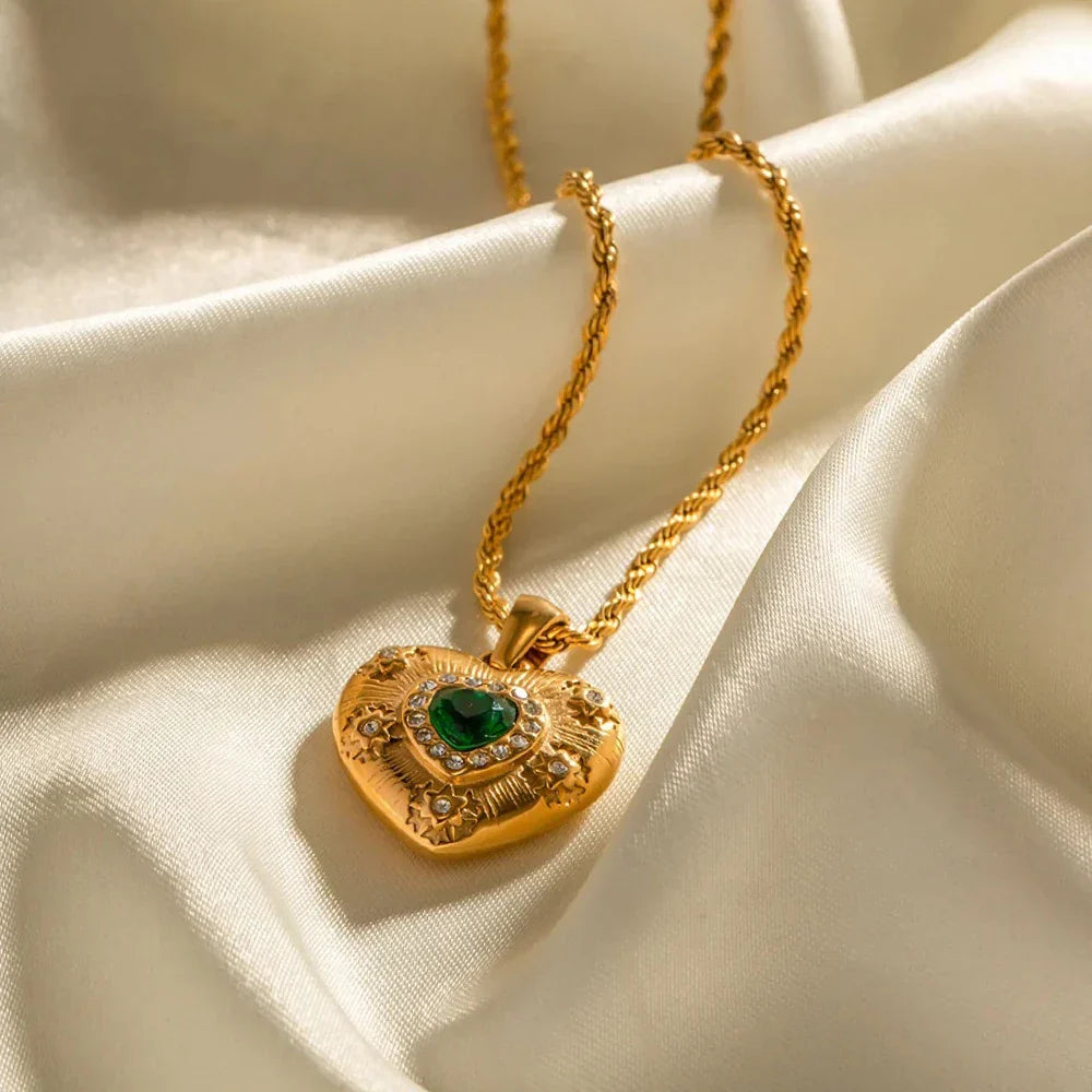 Vintage Heart Shaped Zircon Necklace