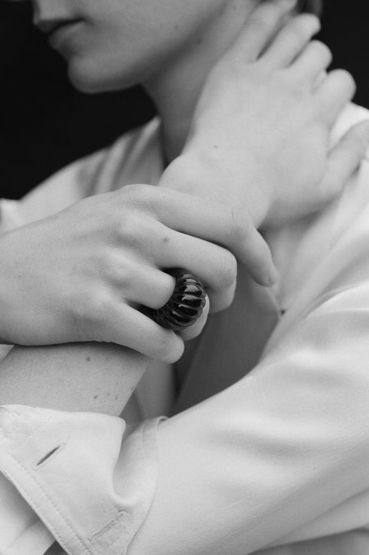 Shell Ring with Onyx Stone Detail