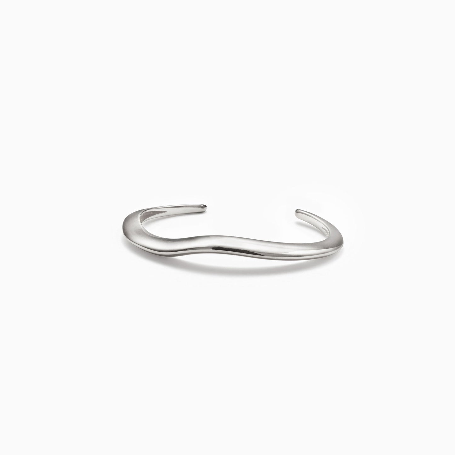 Stylish Cuff Set in Modern Design