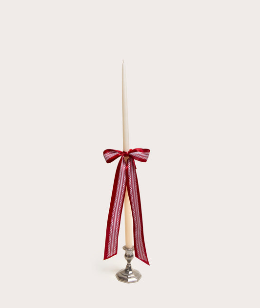 Lace Bow Taper Candle in Elegant Design