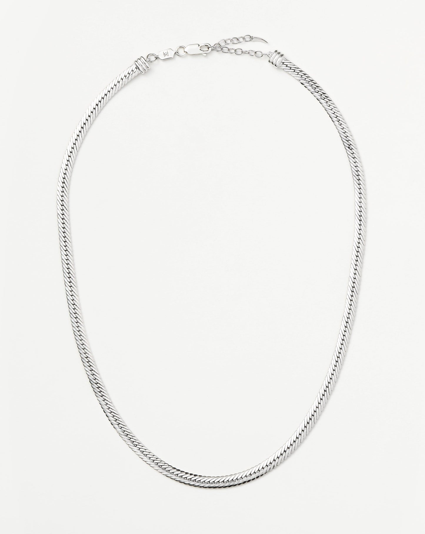 Chain Necklace in Silver Material