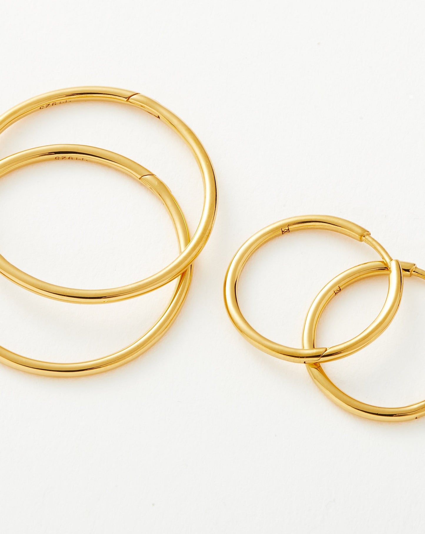 Elegant Hoop Earrings Set in Classic Style