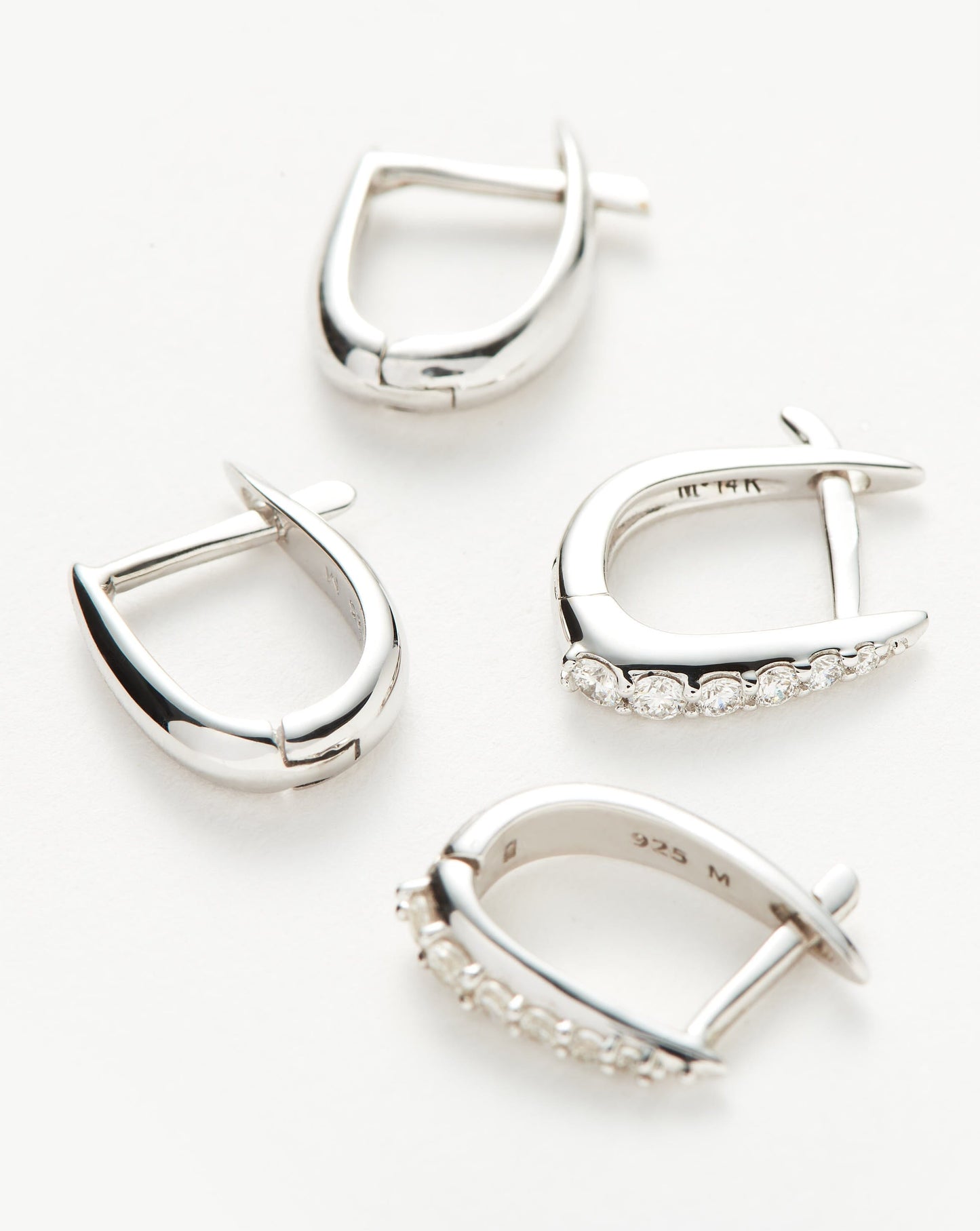 Stylish Claw Huggies Earring Set for Everyday Wear