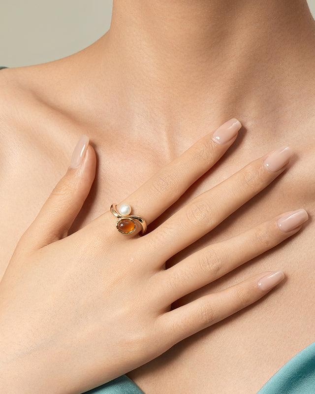 Amber Ring with Unique Dopamine Pulse Design