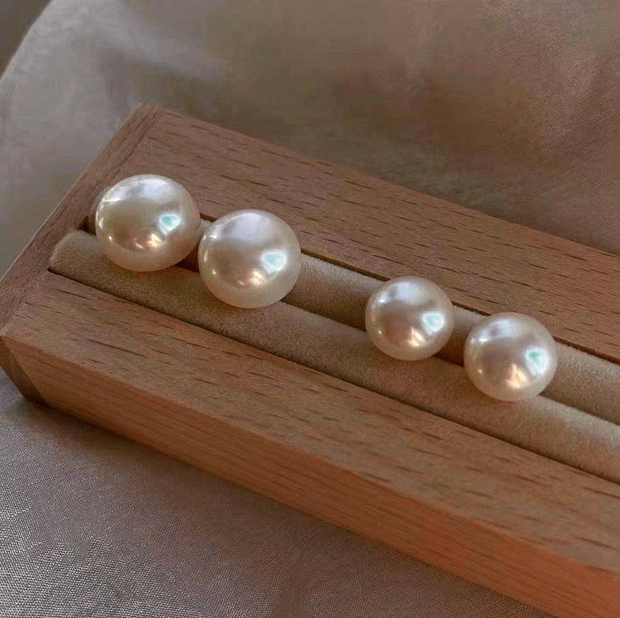 Classic Button Freshwater Pearl Stud Earrings 11-12mm