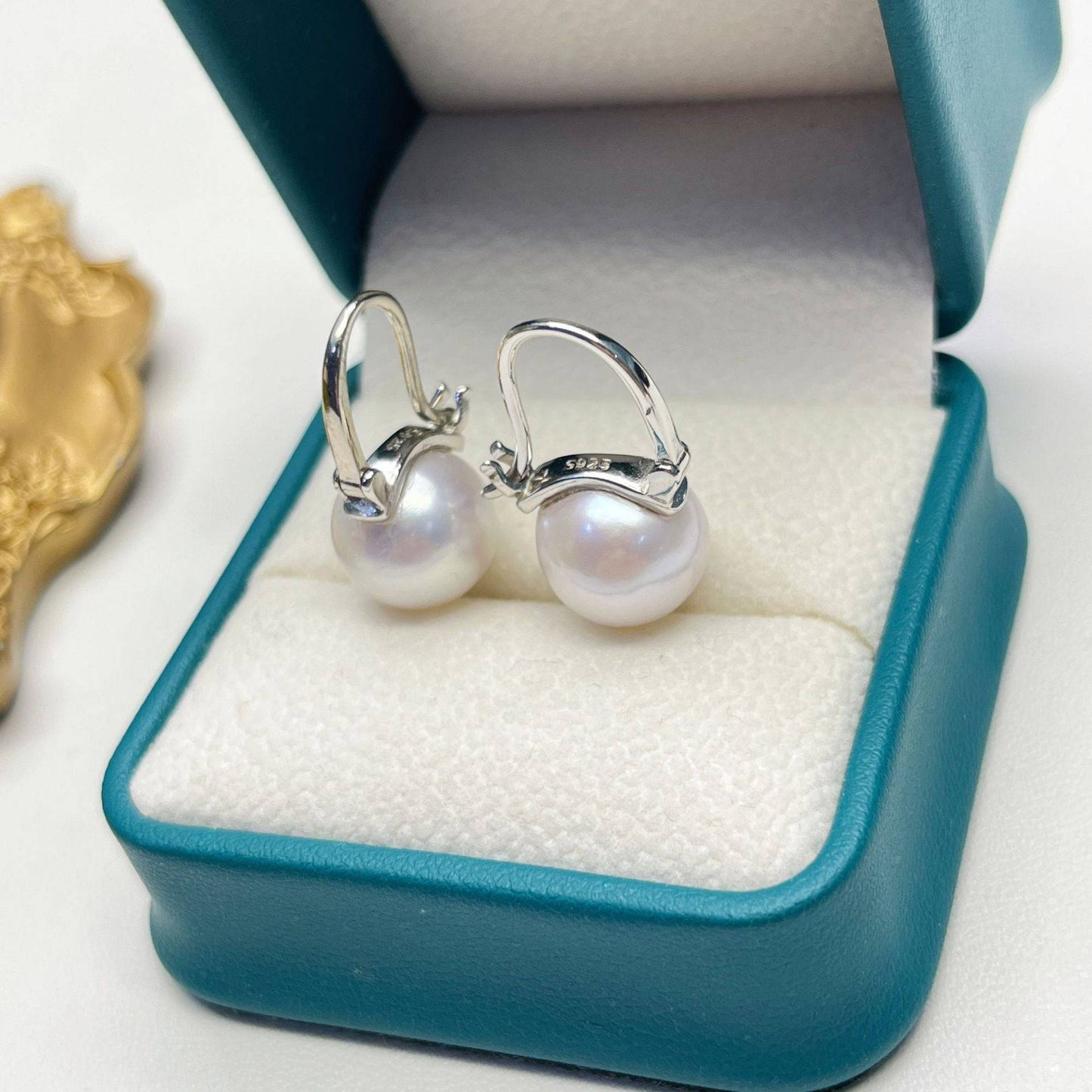 Modern Bucket-Shaped Freshwater Pearl Earrings