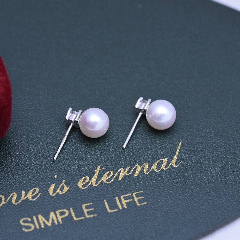 Freshwater Pearl Earrings with Sasha Design