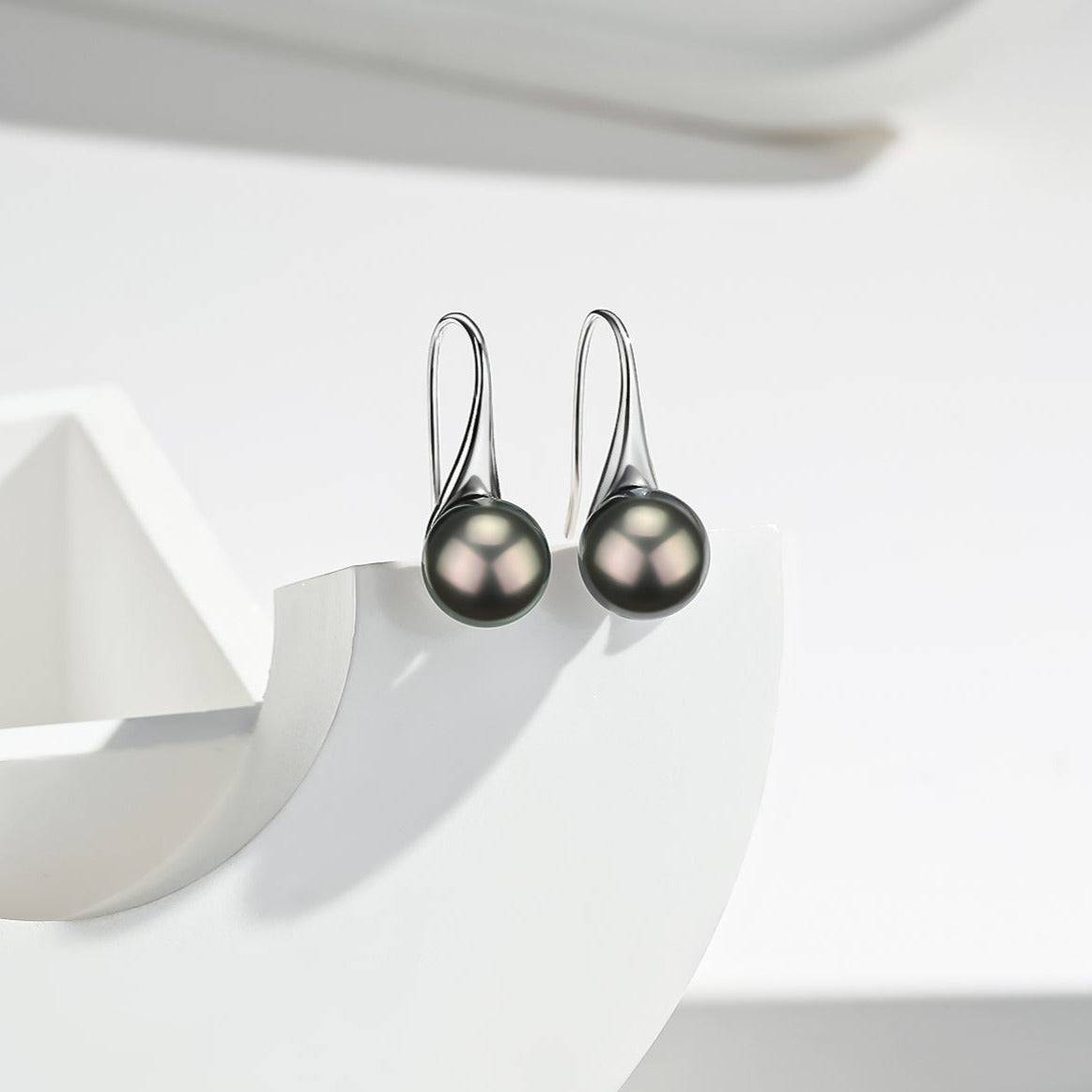 Classic Tahitian Pearl Hook Earrings in 9-11mm Size