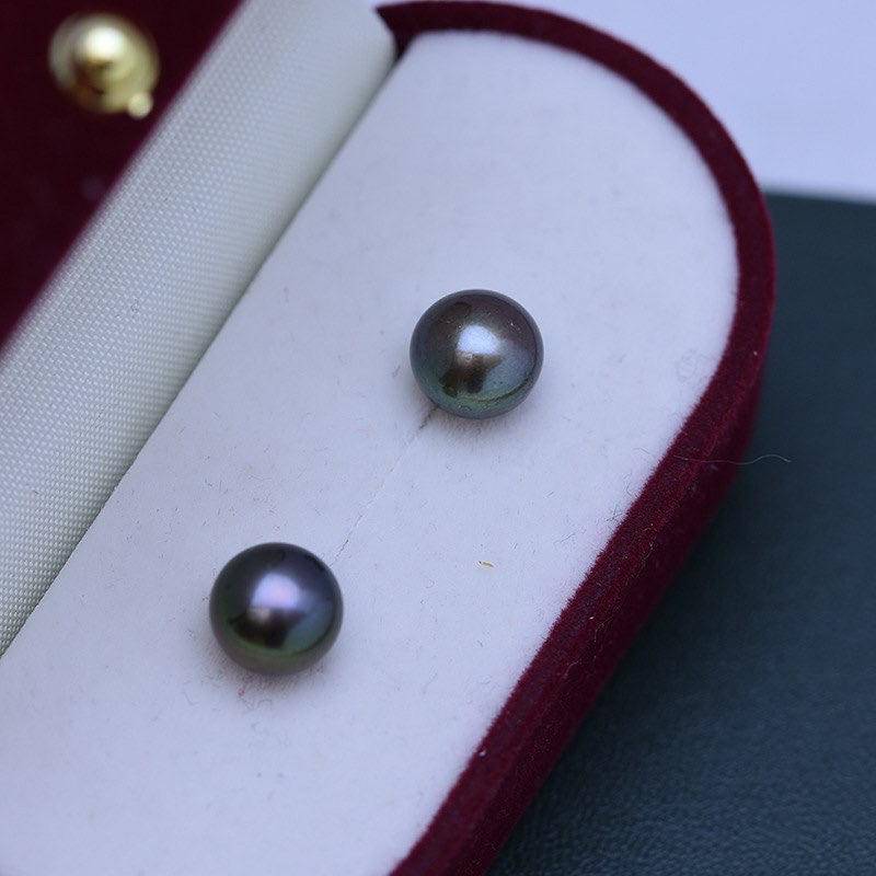 Black Button Freshwater Pearl Stud Earrings