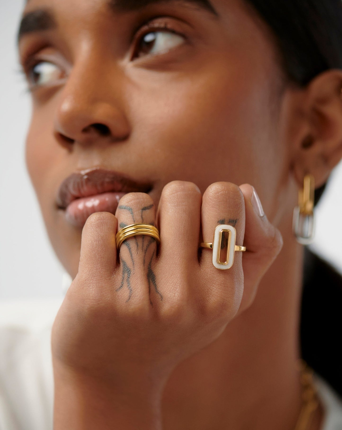 Ovate Enamel Ring in Haze Design