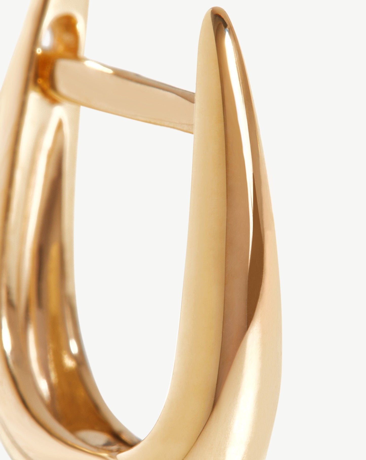 14k Solid Gold Fine Claw Huggie Earrings