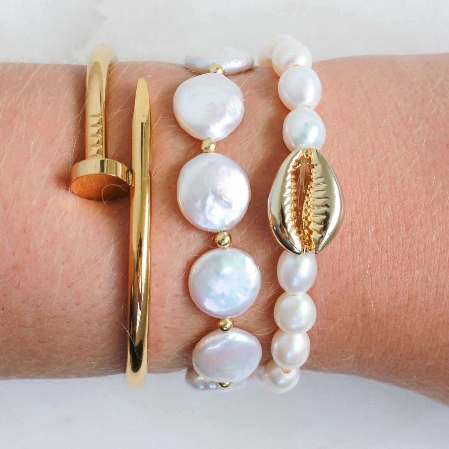 Flat Pearl Jewelry Accessory in Elegant Design