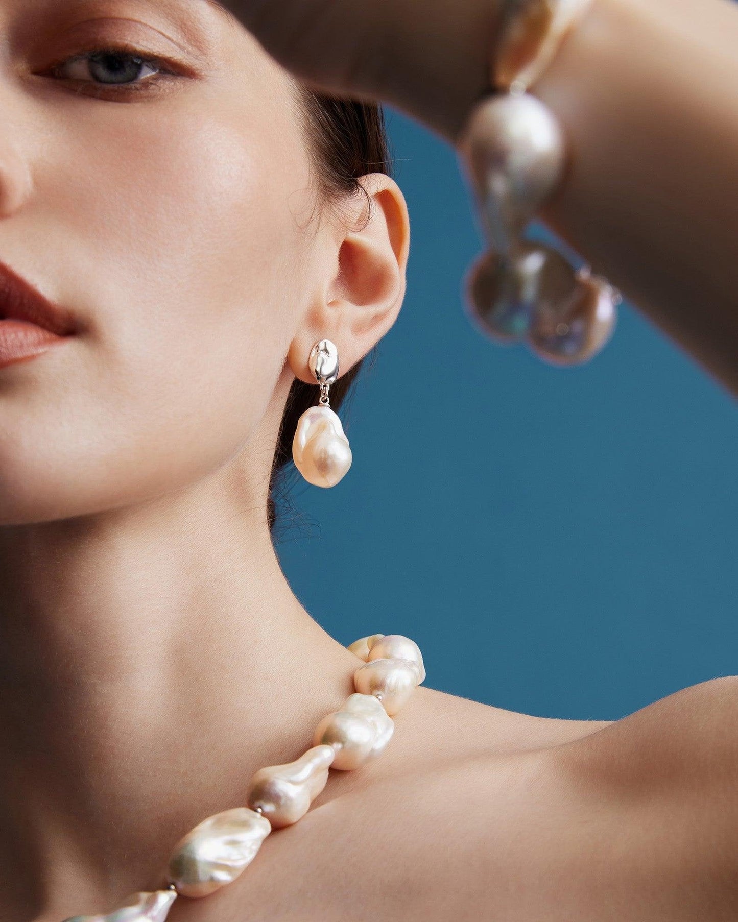 Baroque Pearl Wave Earrings